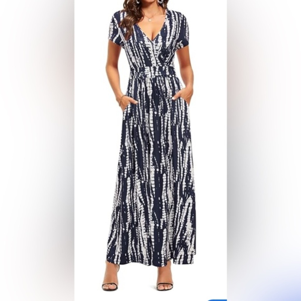 NWT Ouges Navy and White Print Women's Maxi Dress Size M